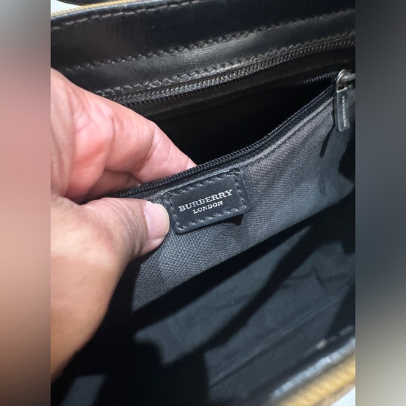 SOLD‼️‼️Burberry Haymarket Tote Bag - Picture 10 of 14